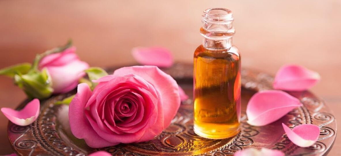 Раушан майы әжімдерді тегістейді